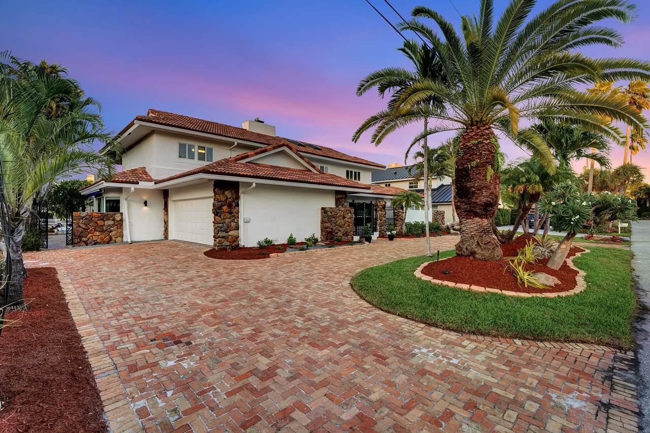 937 Fern Drive - Photo 1