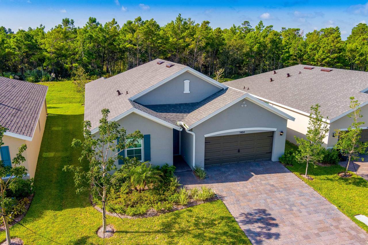 1484 White Pine Terrace - Photo 1