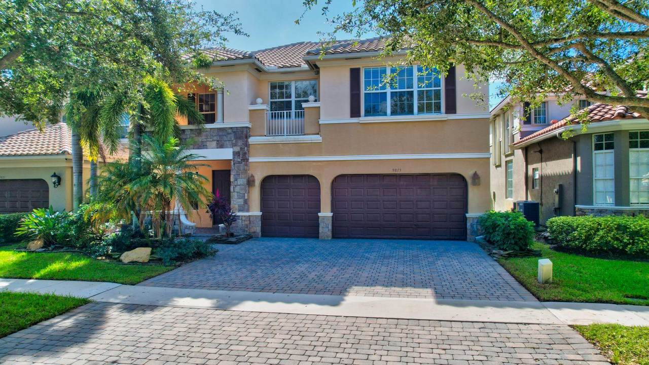 9813 Cobblestone Creek Drive - Photo 1