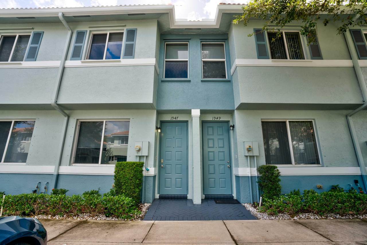 1947 Gardenia Court - Photo 1
