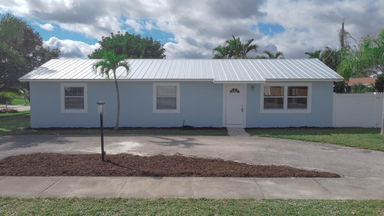 4139 Russell Street - Photo 1