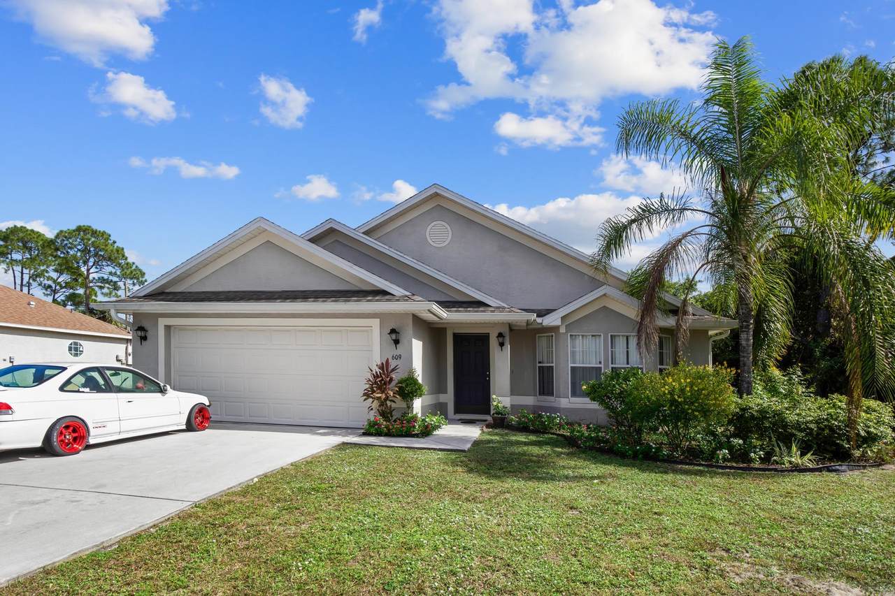 609 Cardinal Drive - Photo 1