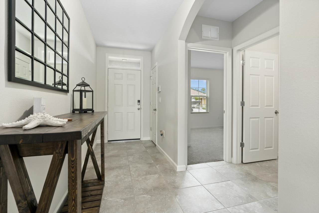 1857 Hudson Street - Photo 1
