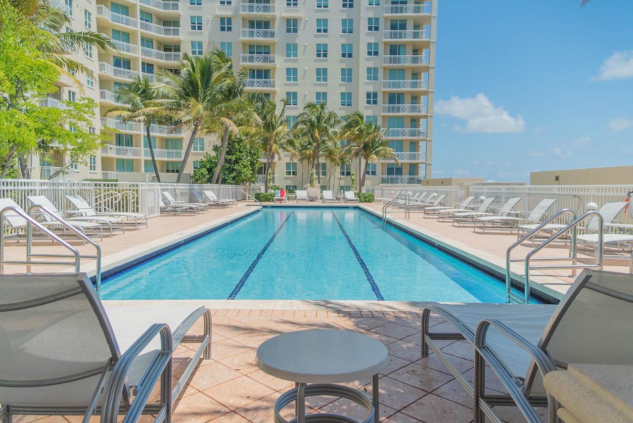 450 Federal Highway - Photo 1
