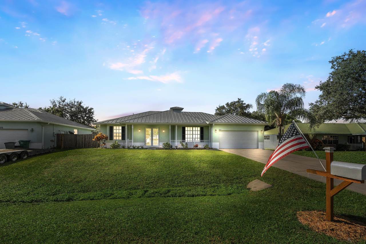 7007 Hibiscus Road - Photo 1