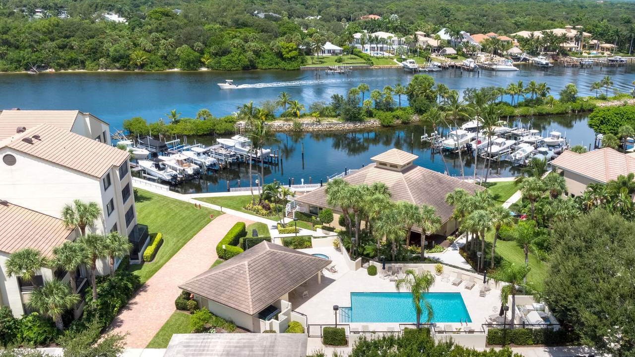 518 Oak Harbour Drive - Photo 1