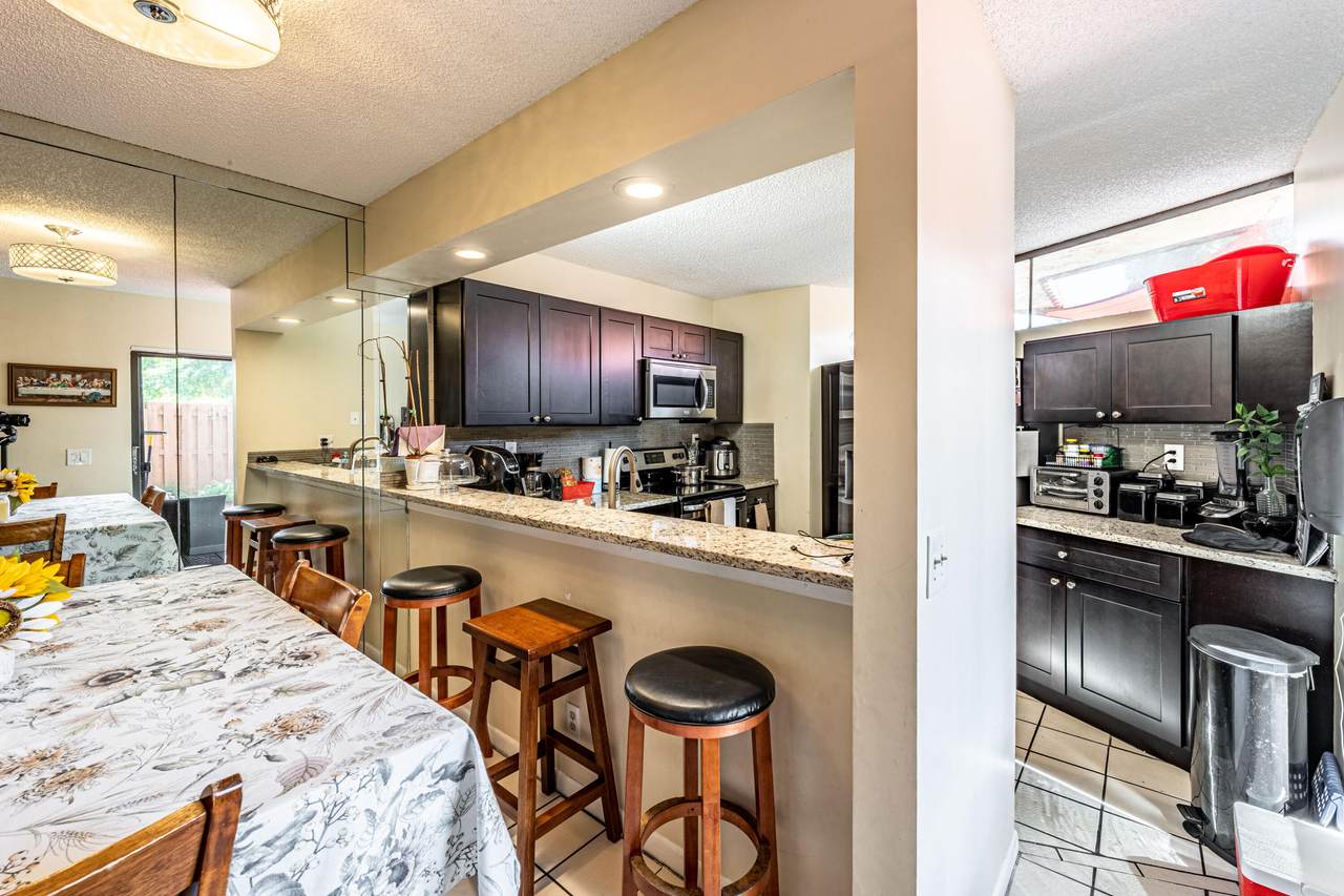 8182 Thames Boulevard - Photo 1