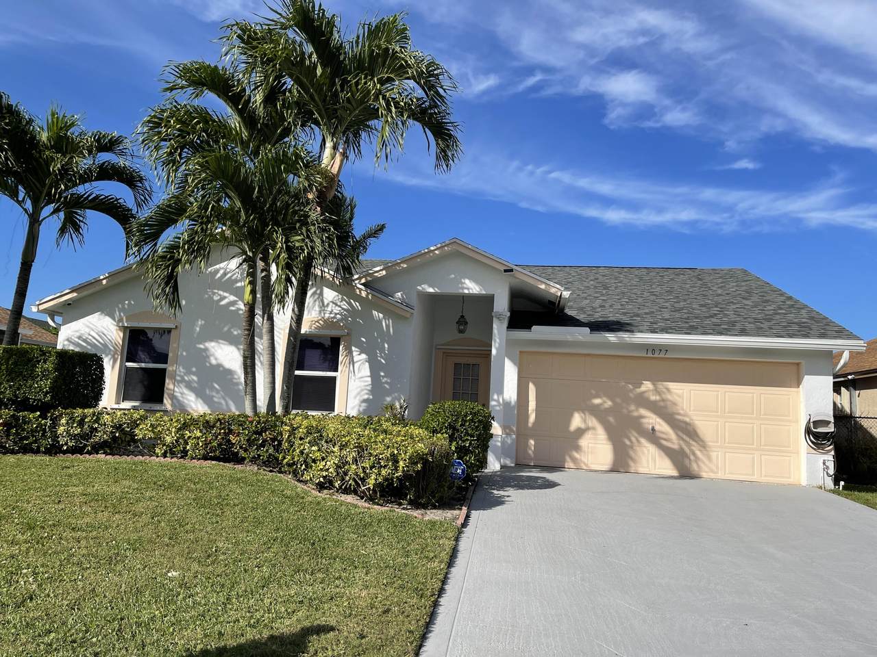 1077 Salmon Isle - Photo 1