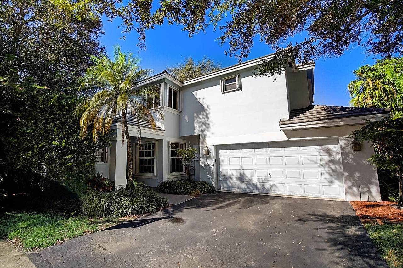 2812 Chapel Hill Court - Photo 1