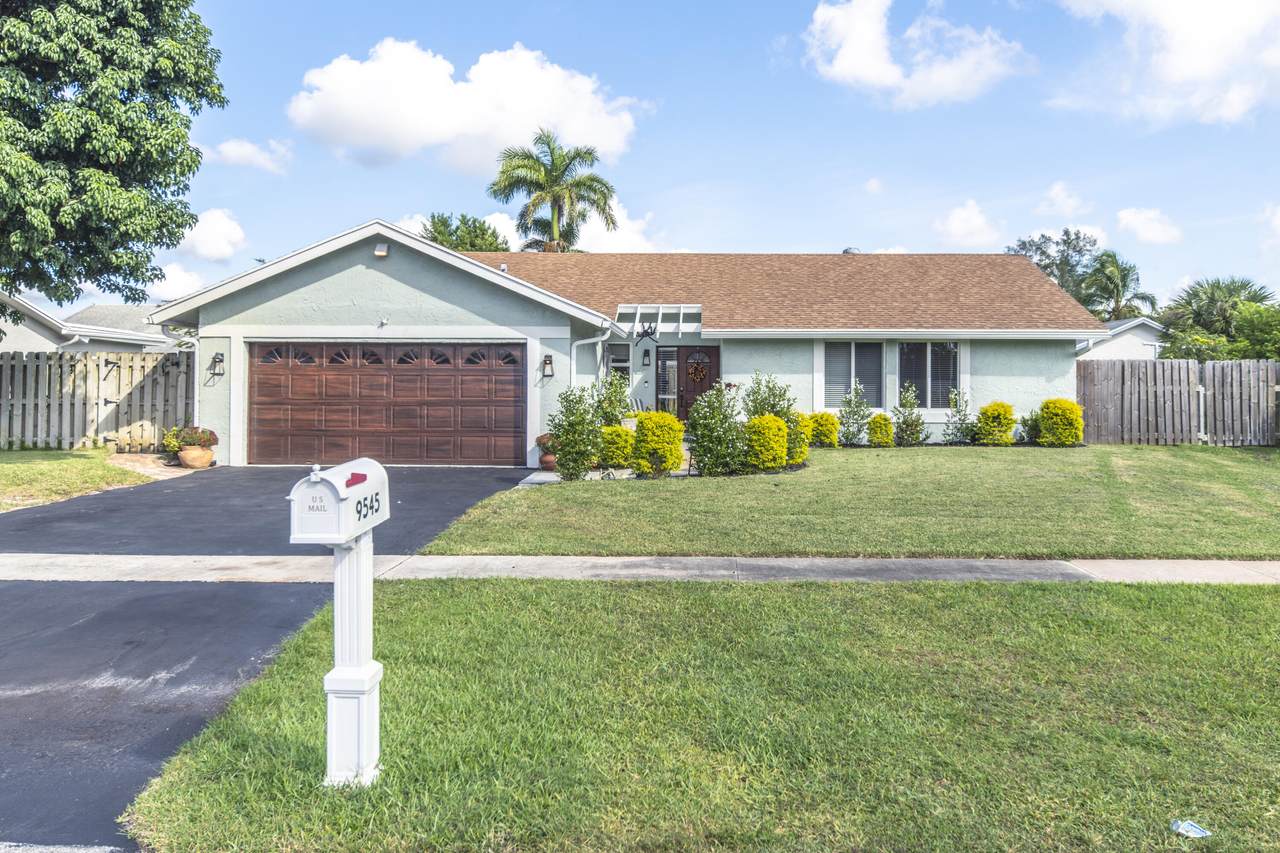 9545 Richmond Circle - Photo 1