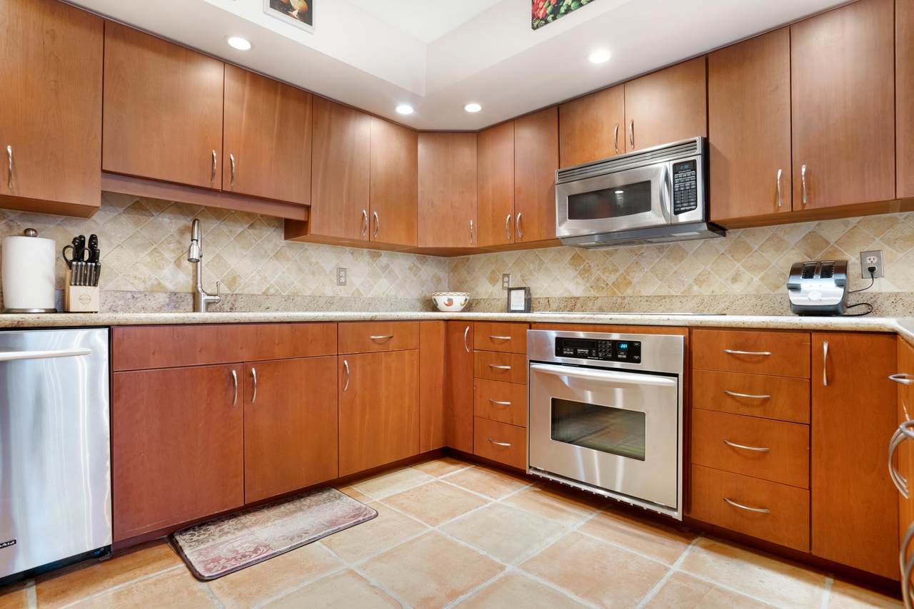 2517 Presidential Way - Photo 1