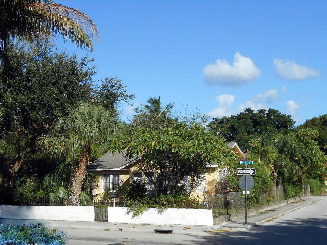 302 C Street - Photo 1