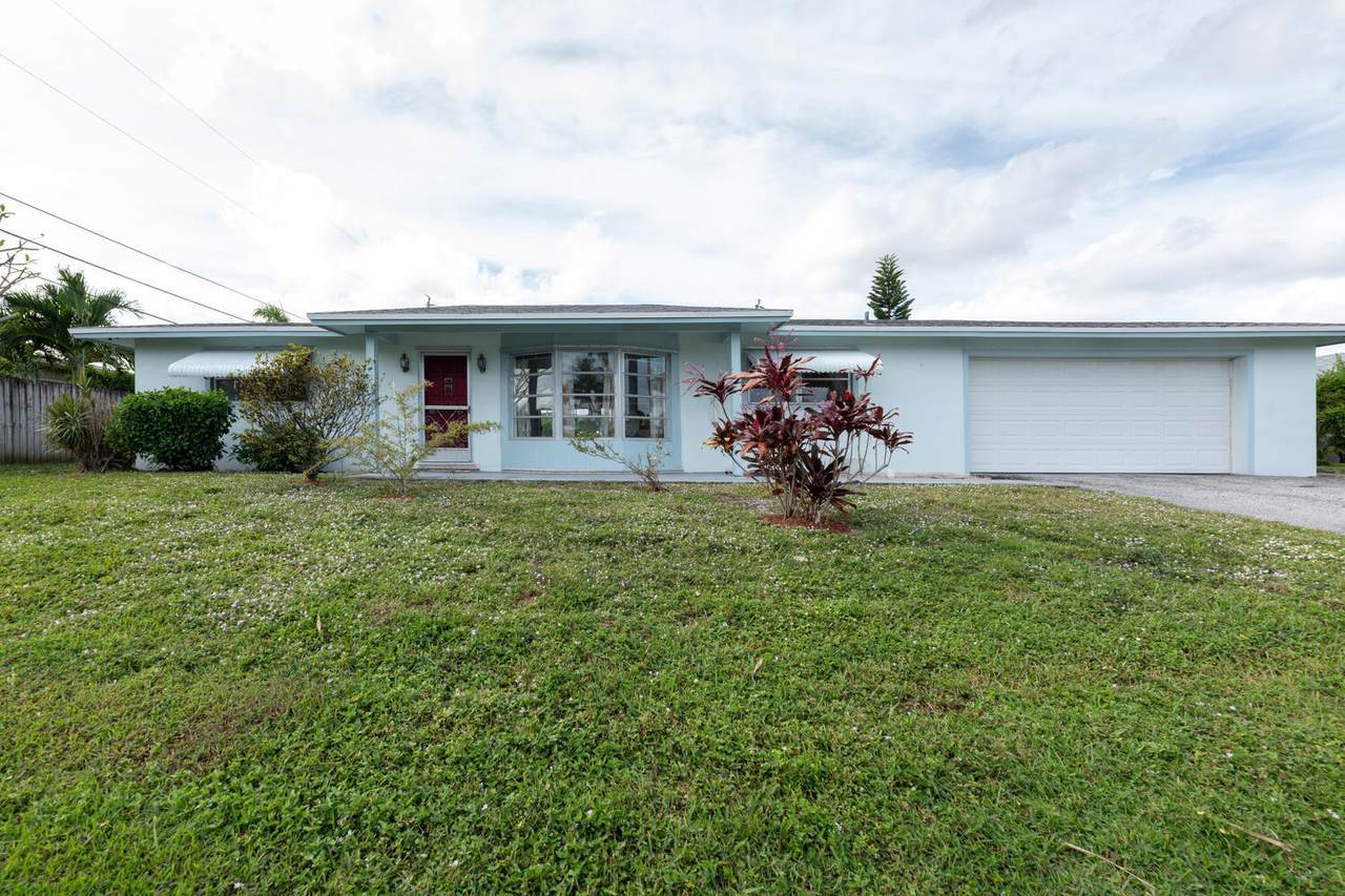 9697 Dahlia Avenue - Photo 1