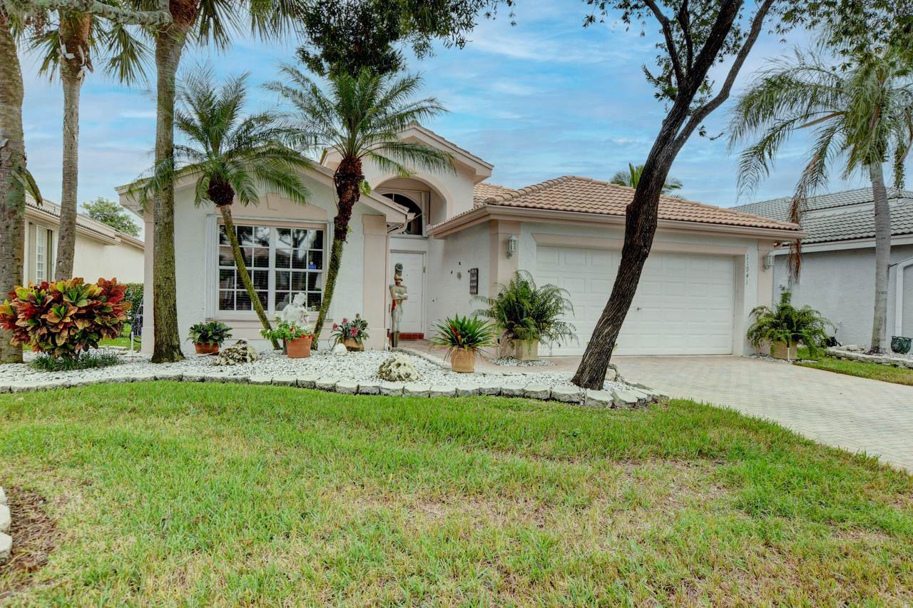 11941 Habana Avenue - Photo 1