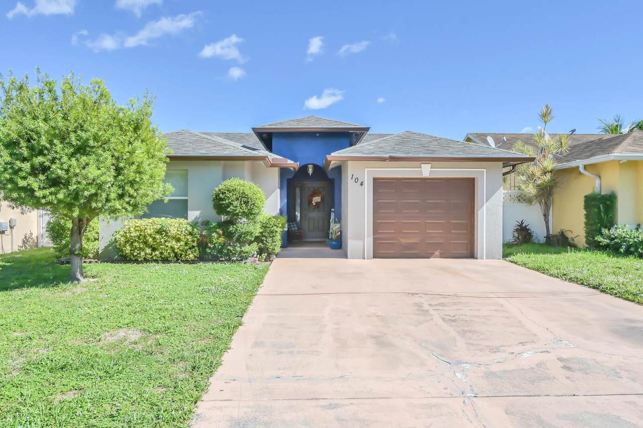 104 Amanda Street - Photo 1