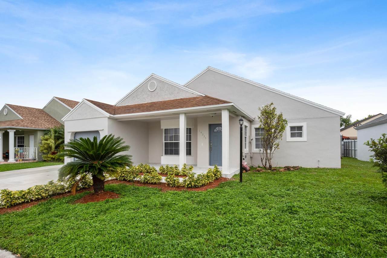 14335 158th Street - Photo 1