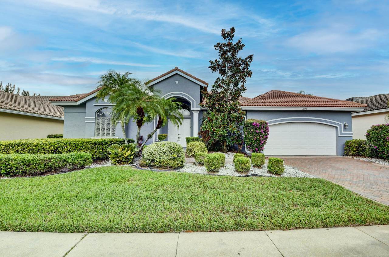 7900 Bridlington Drive - Photo 1