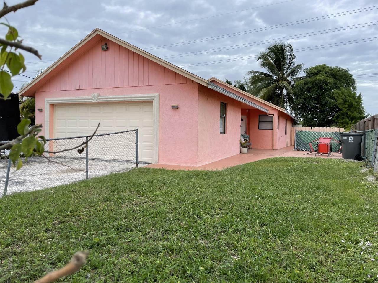 2615 Kentucky Street - Photo 1