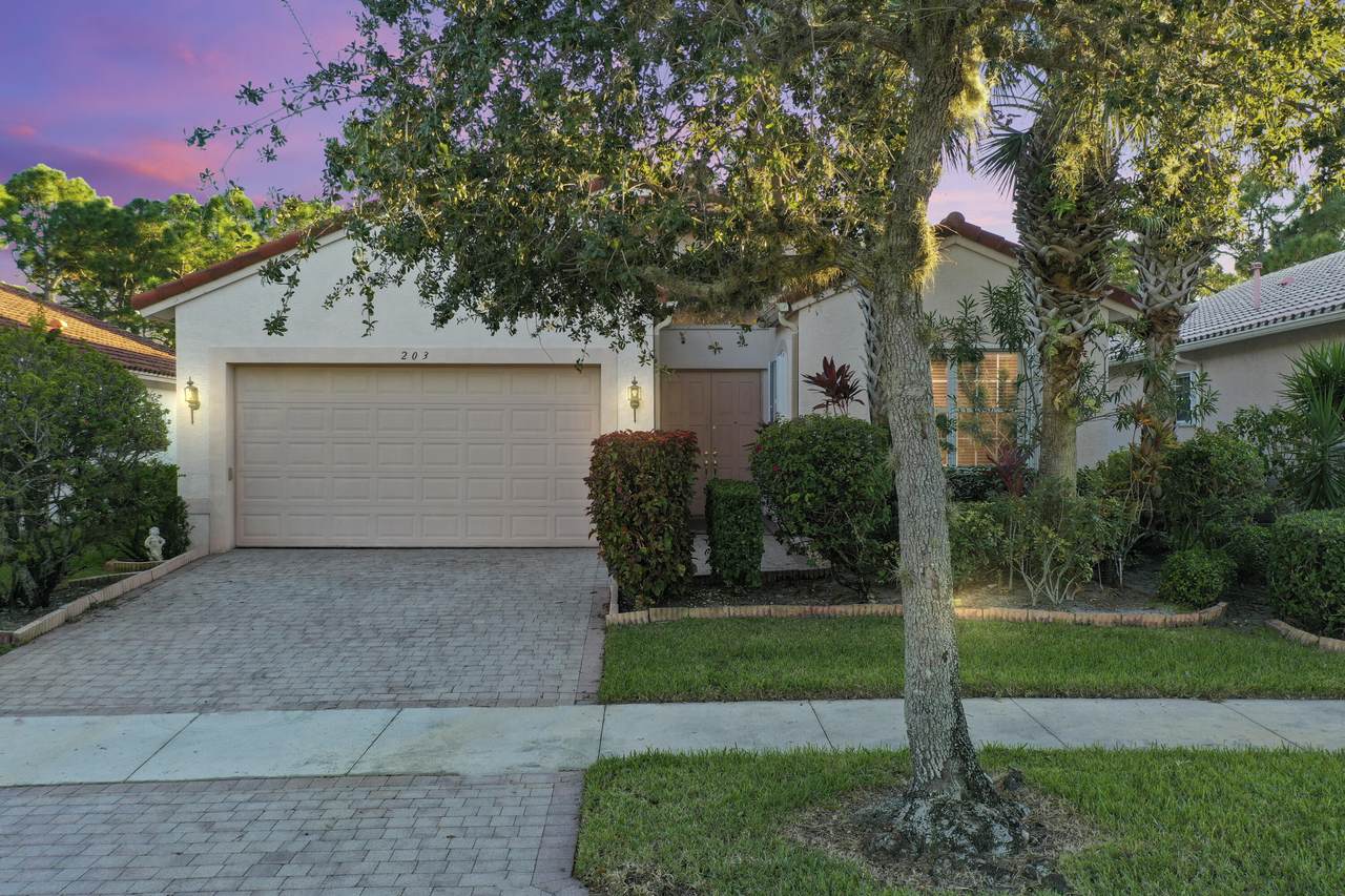 203 Chorale Way - Photo 1