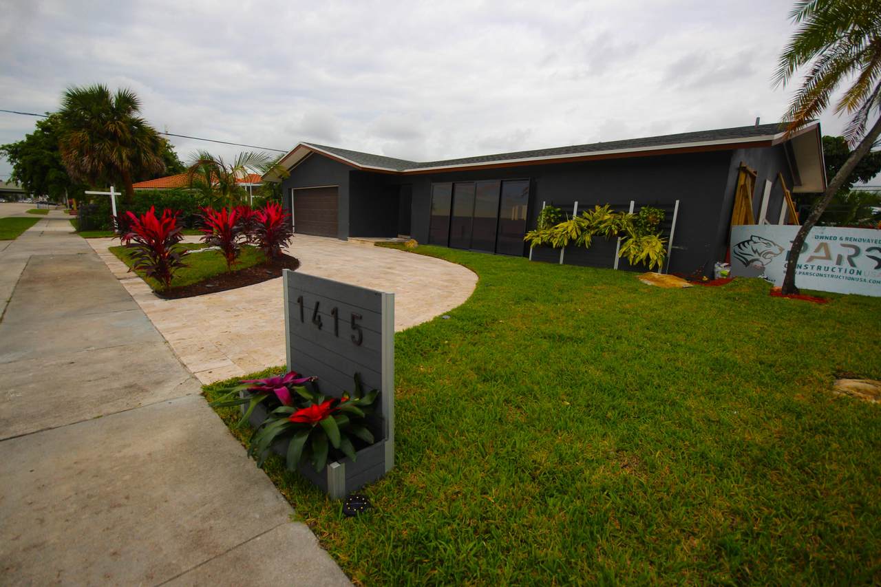 1415 Camino Real - Photo 1