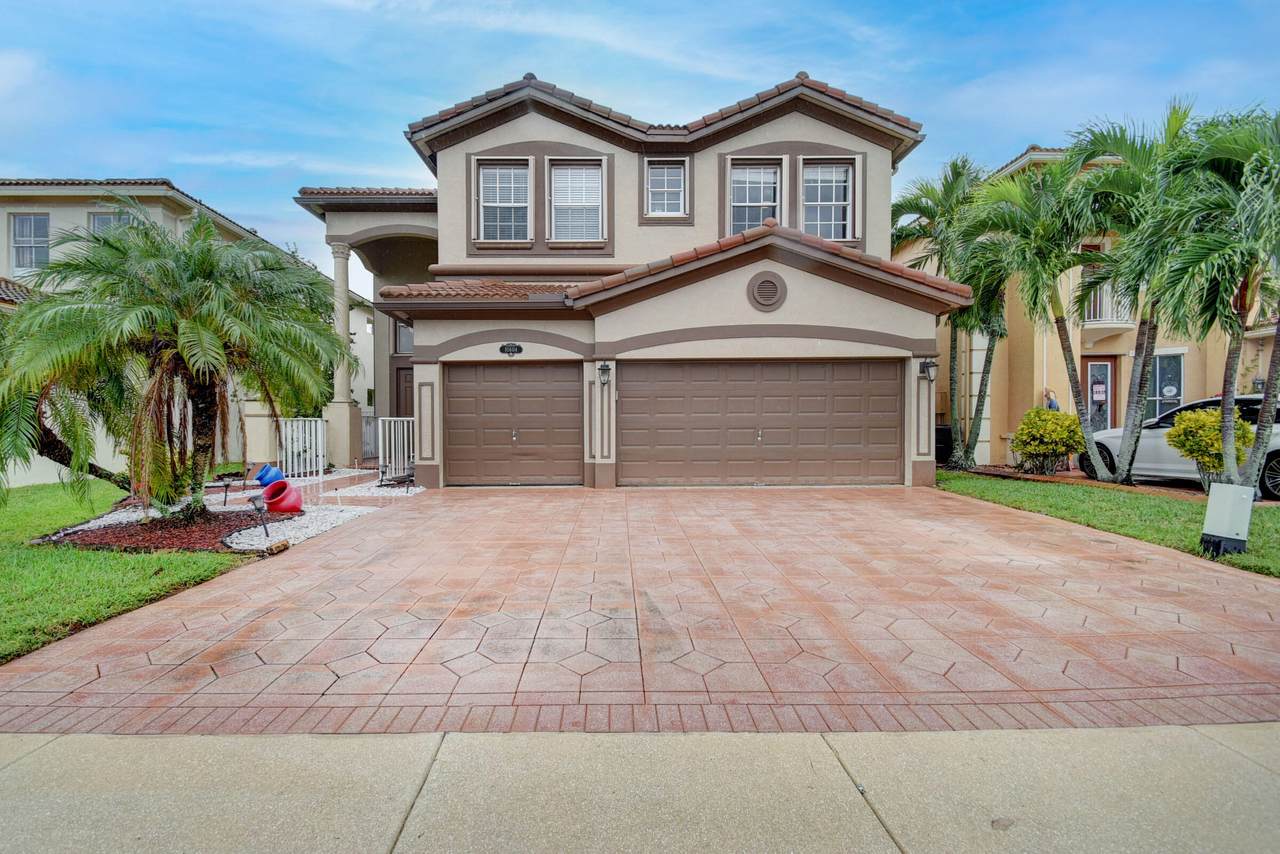 10604 Old Hammock Way - Photo 1