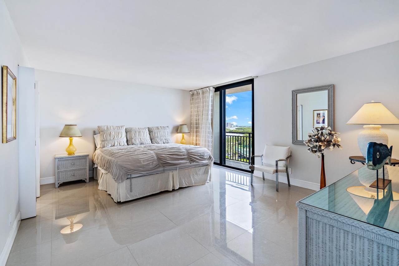 5460 Ocean Dr - Photo 1