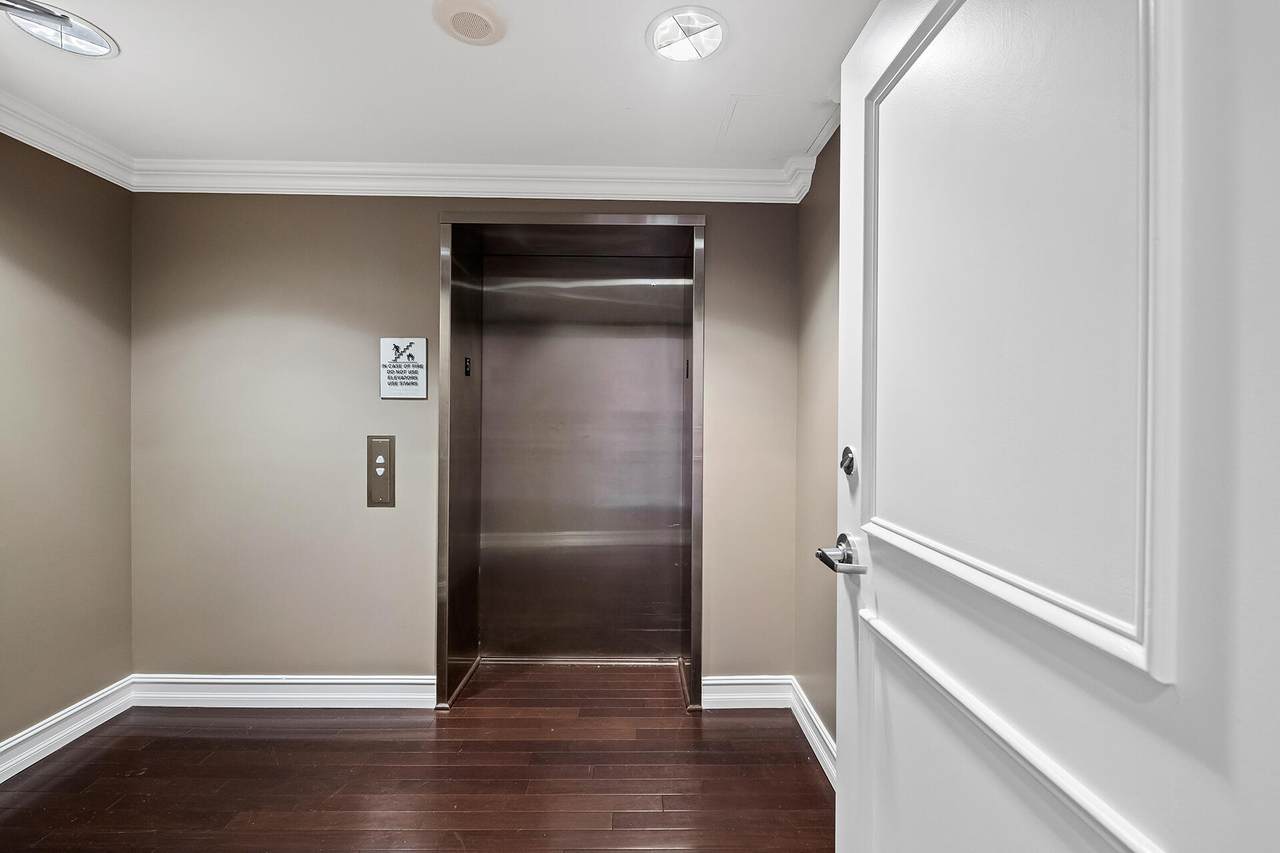 455 Palmetto Park Road - Photo 1