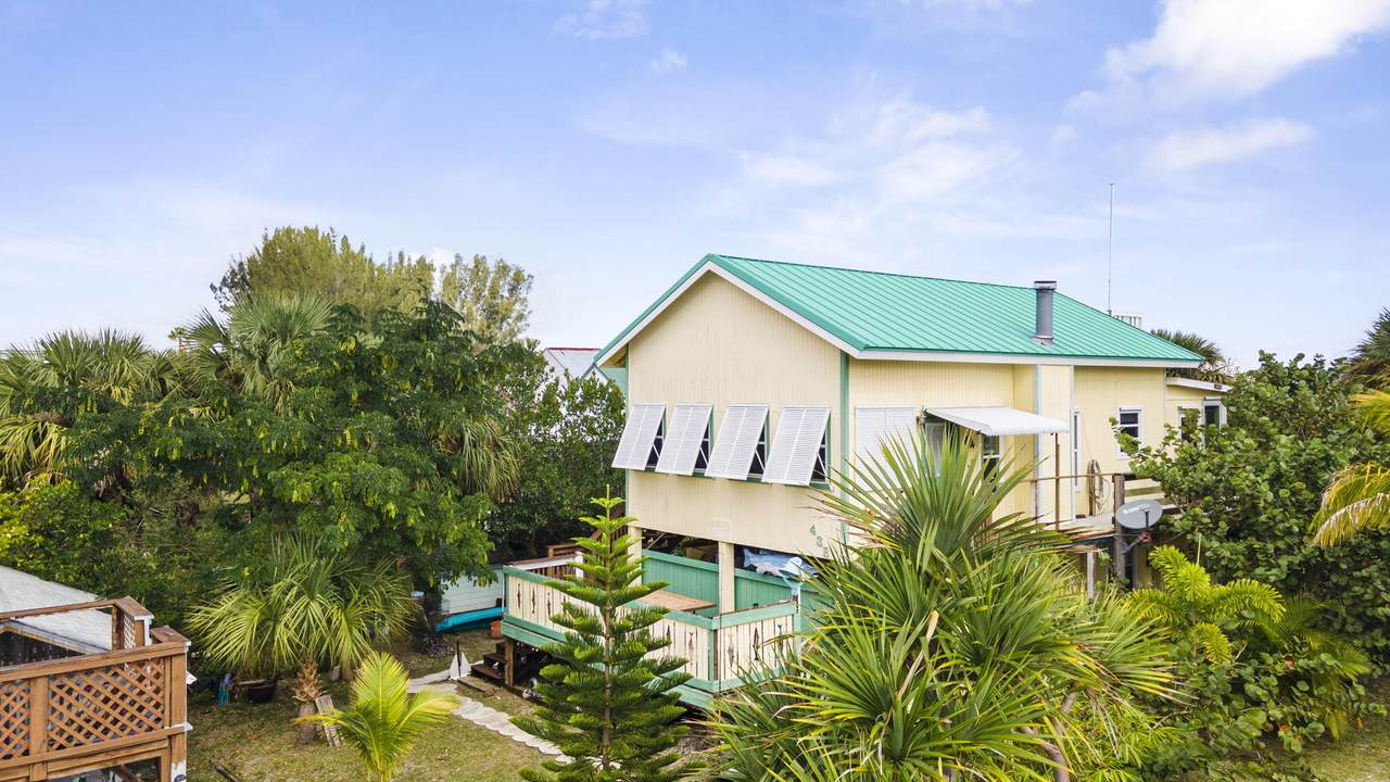 43 Vip Island Unit B - Photo 1