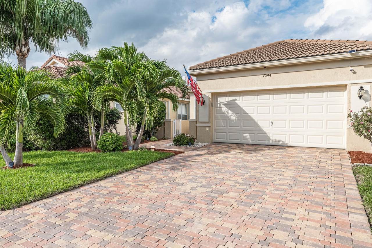 7044 Cataluna Circle - Photo 1