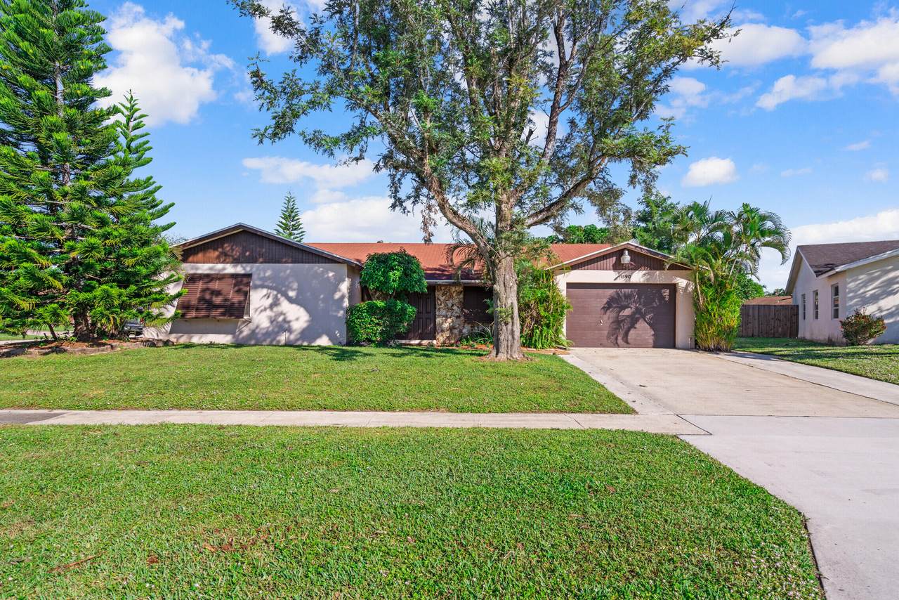1190 Wynnedale Circle - Photo 1