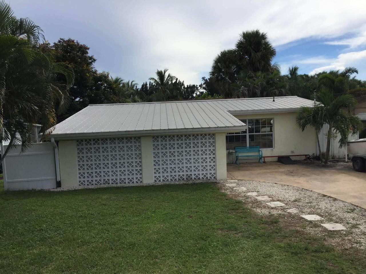 204 Ila Street - Photo 1