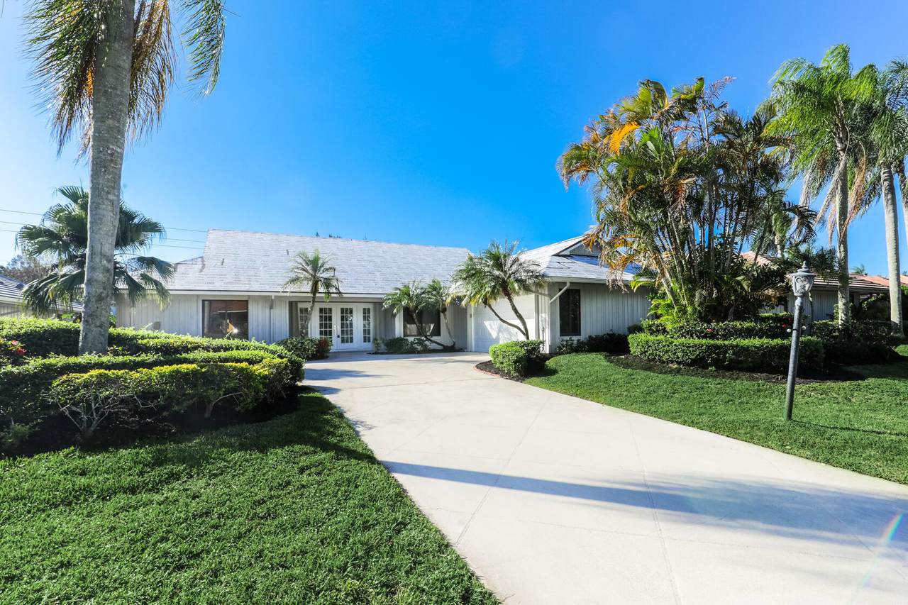 166 Thornton Drive - Photo 1