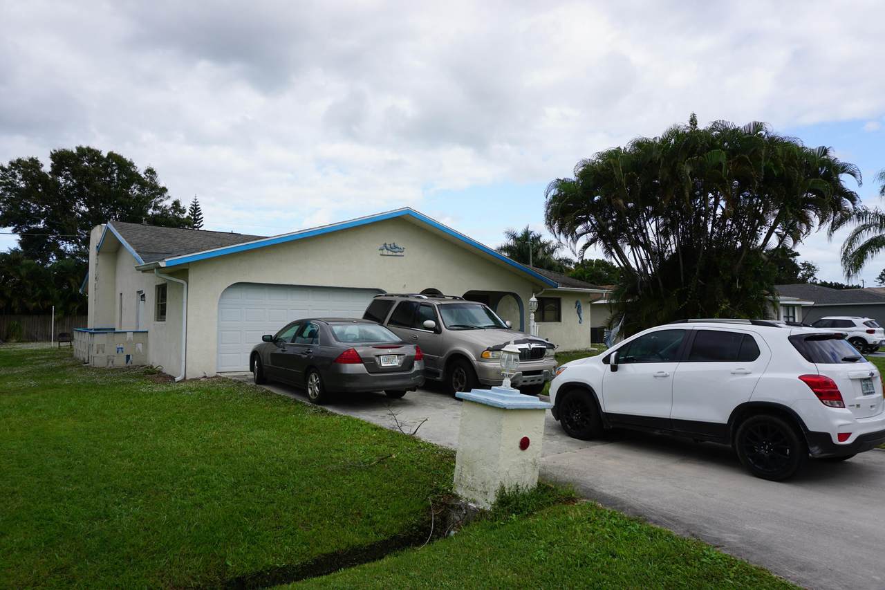549 Brookside Terrace - Photo 1