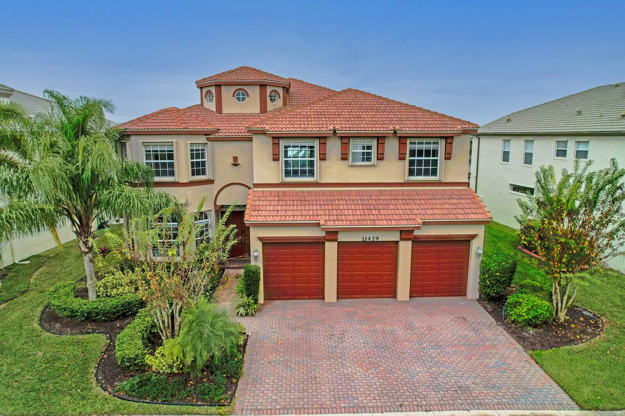 11429 Hillcrest Circle - Photo 1