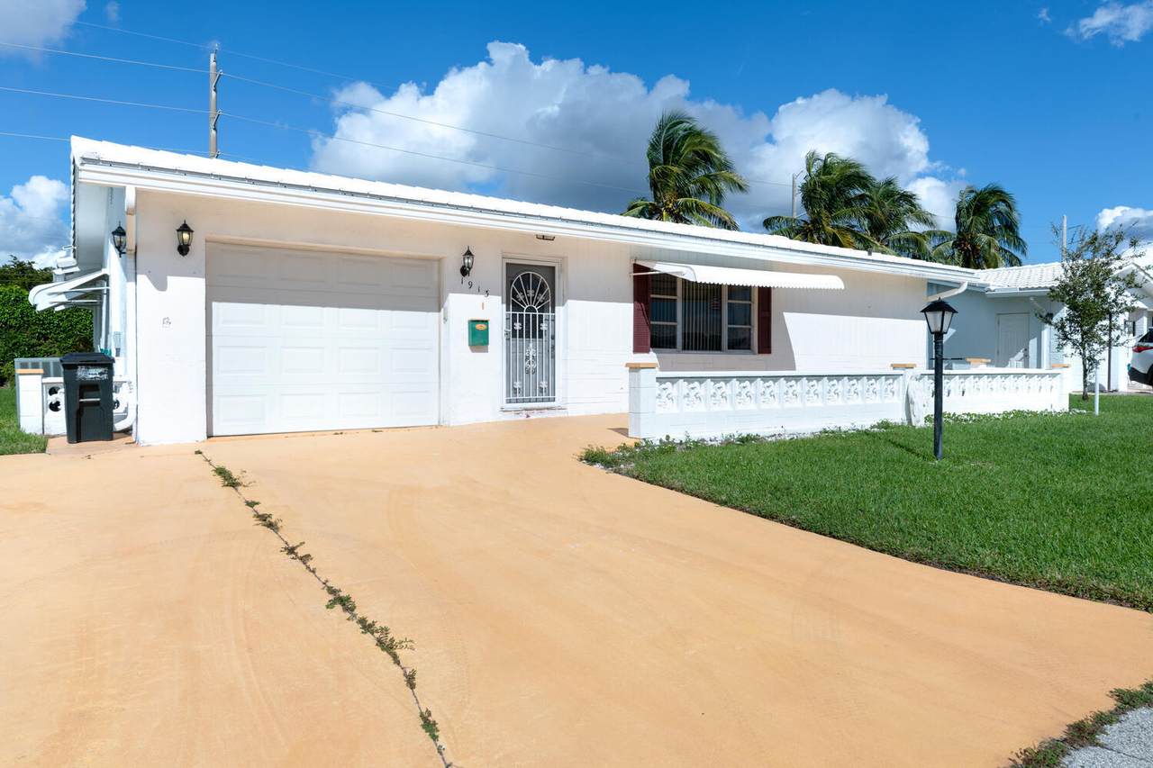 1913 16th Avenue - Photo 1