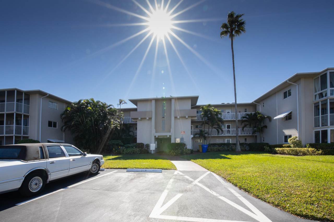 2562 Garden Drive - Photo 1