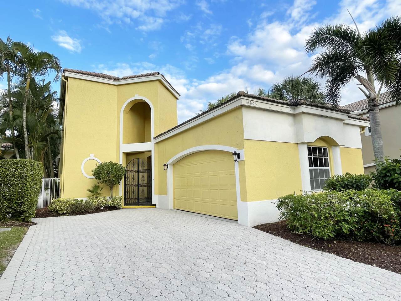 16806 Knightsbridge Lane - Photo 1
