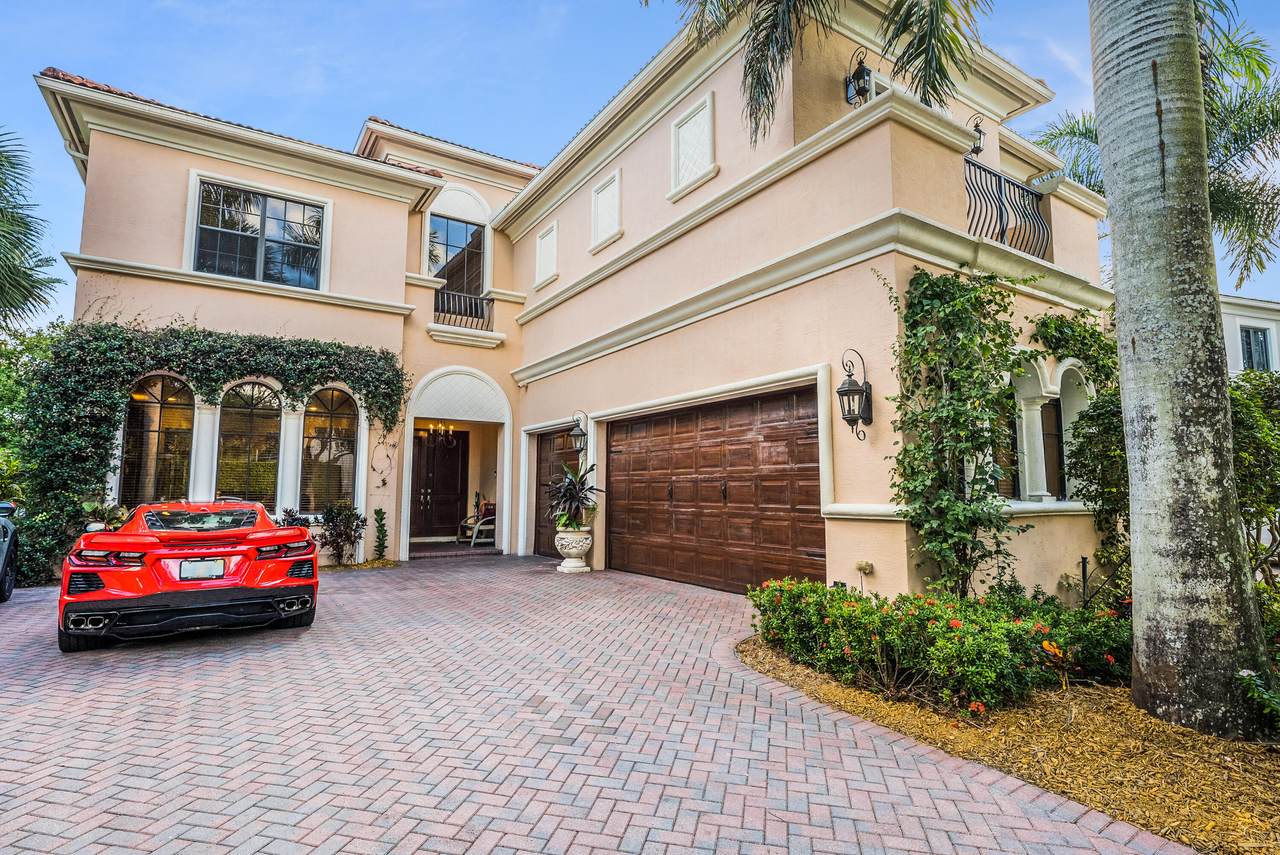17914 Lake Azure Way - Photo 1