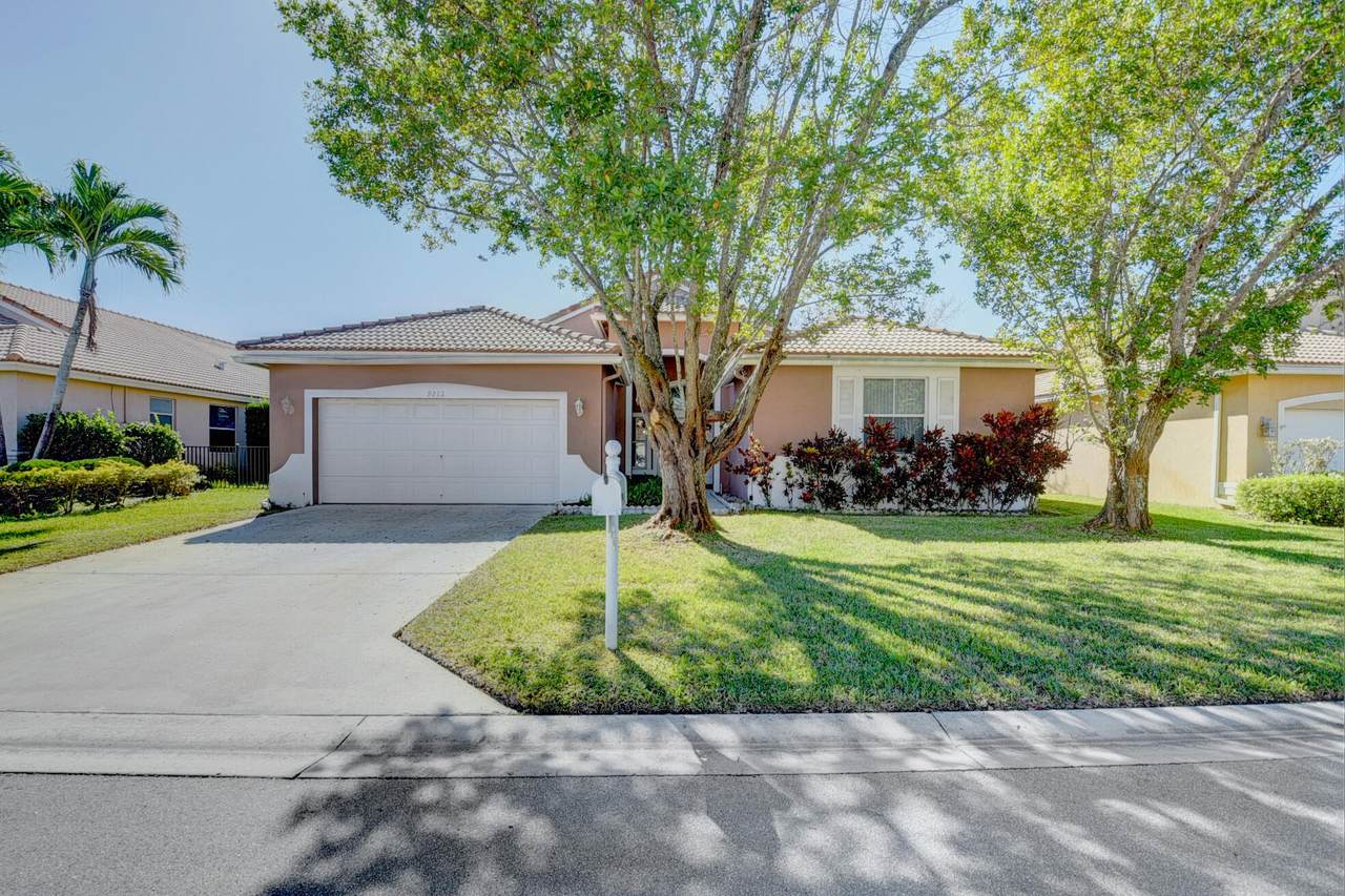 9212 Cove Point Circle - Photo 1