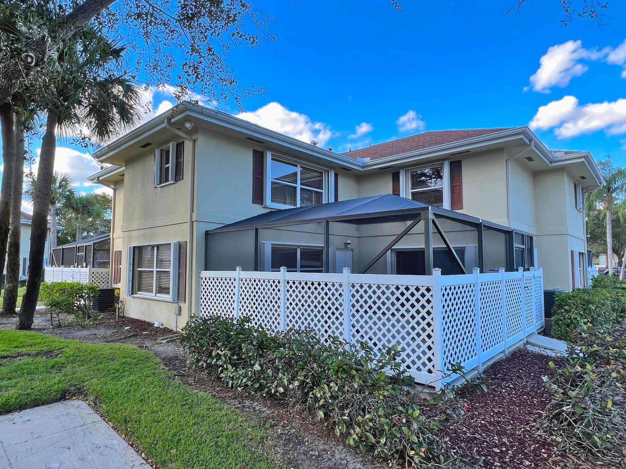 38 Essex Court - Photo 1