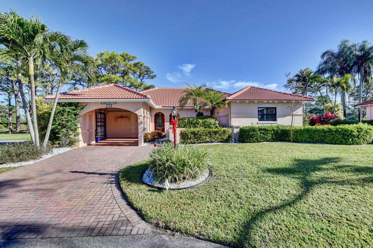 10 Fairway Drive - Photo 1