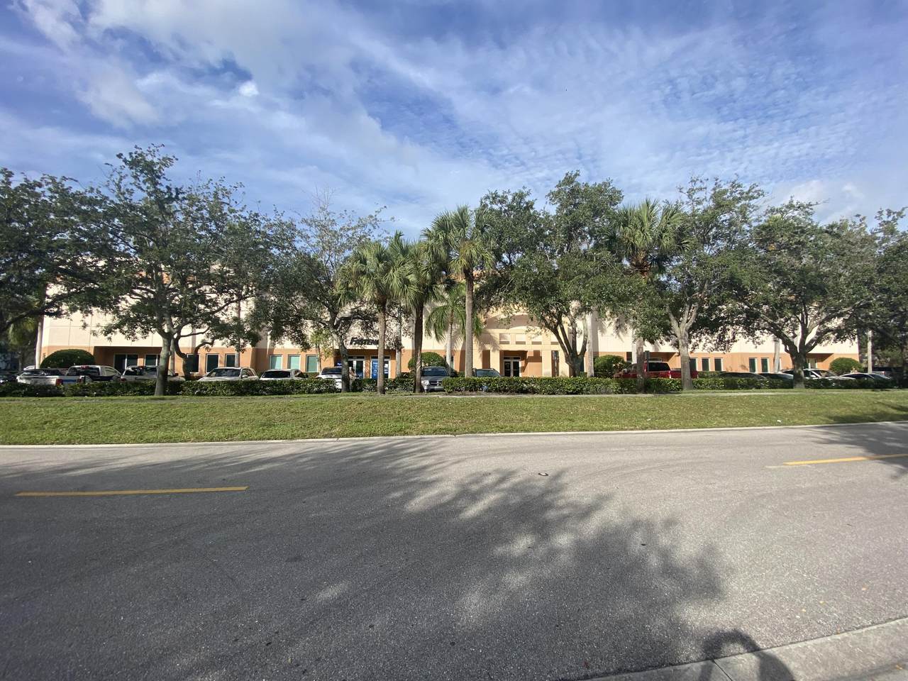 1562 Park Lane - Photo 1
