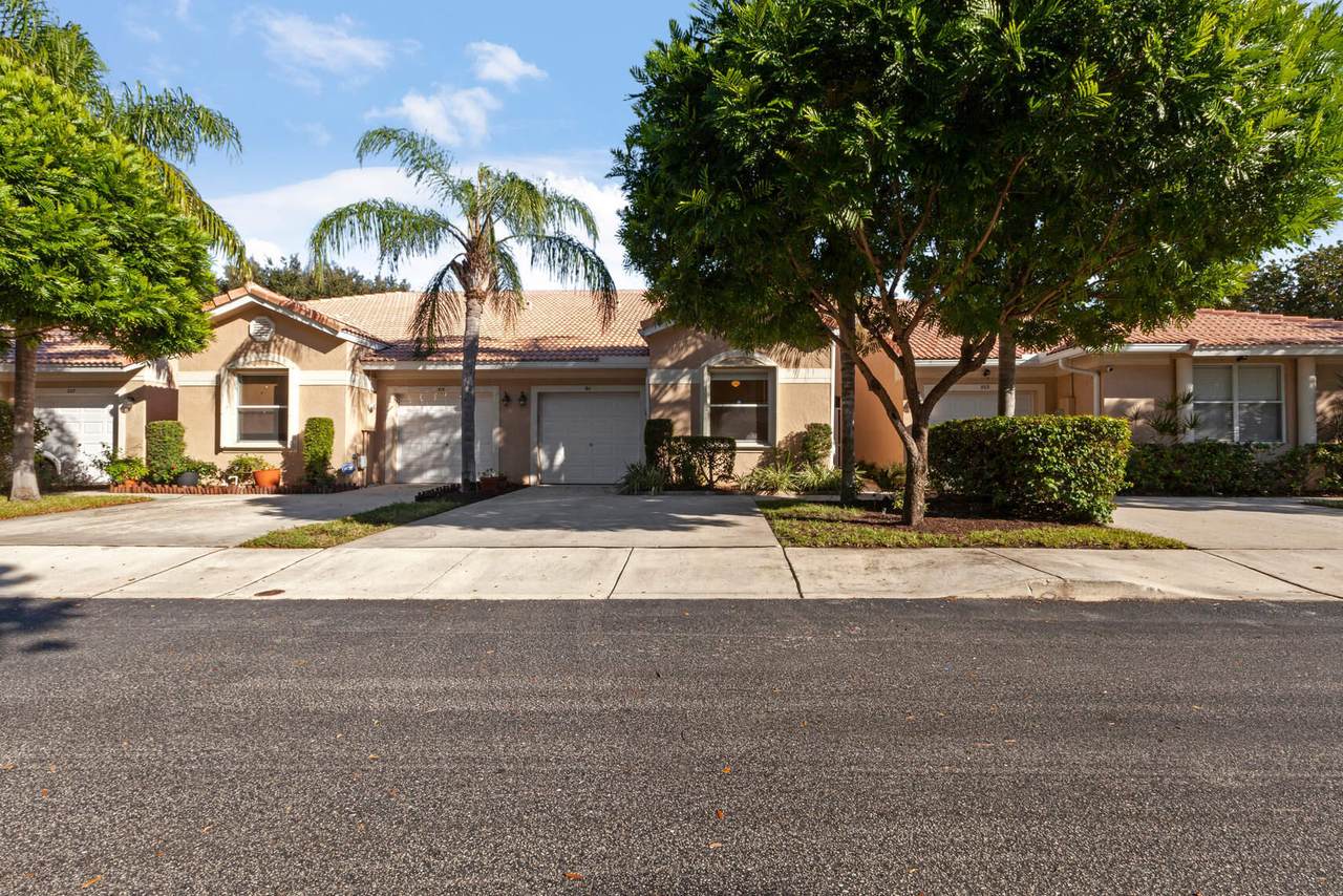 311 Coral Trace Circle - Photo 1