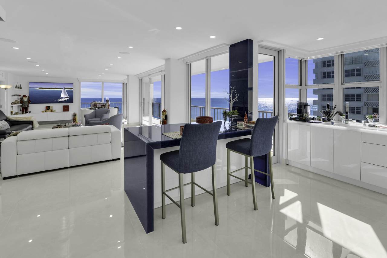 1180 Ocean Boulevard - Photo 1