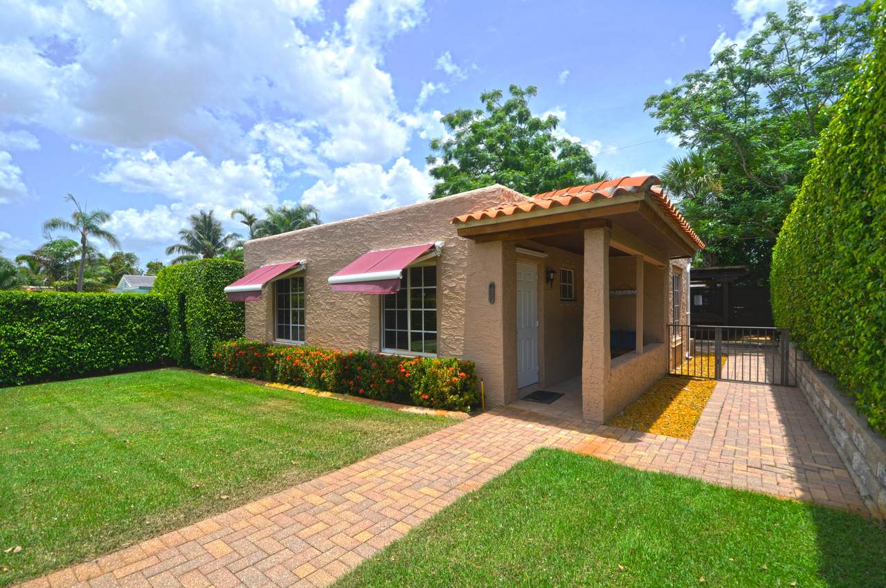 923 Mcintosh Street - Photo 1