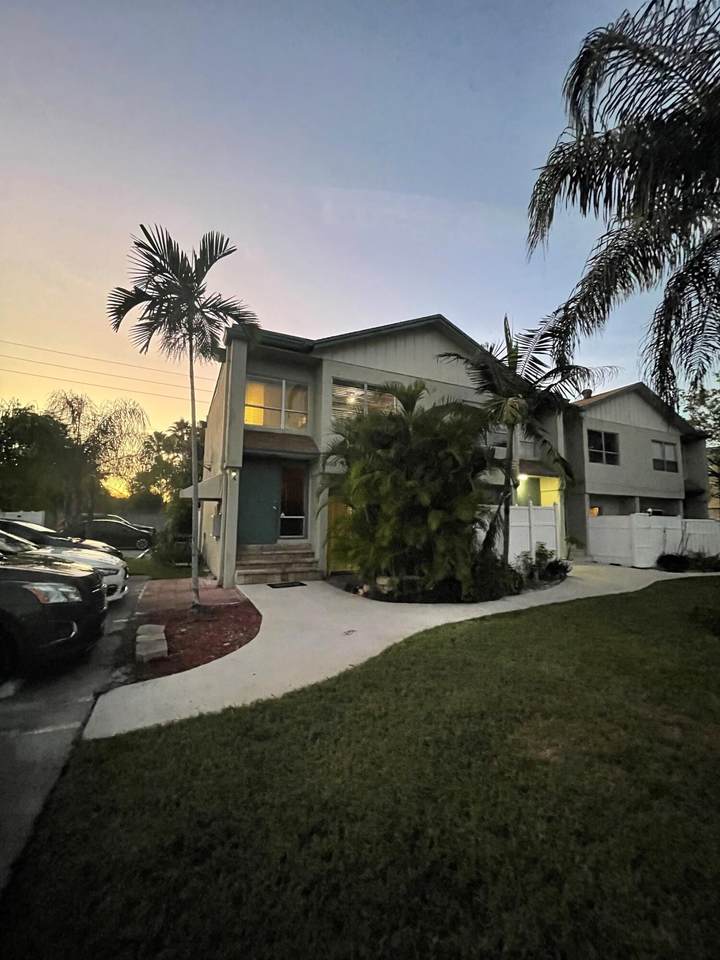 3103 5th Terrace - Photo 1