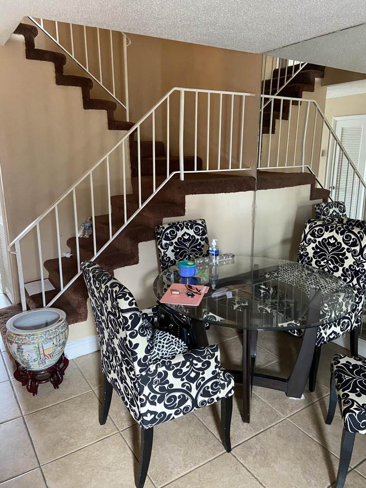 3901 36th D202 Court - Photo 1