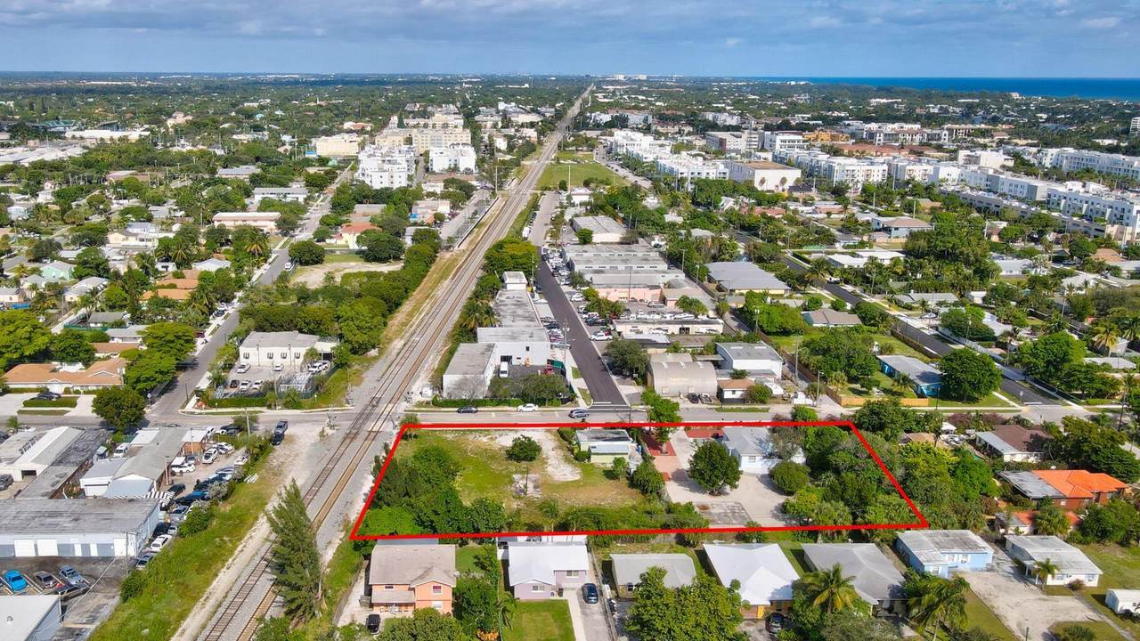 202 4th Street - Photo 1