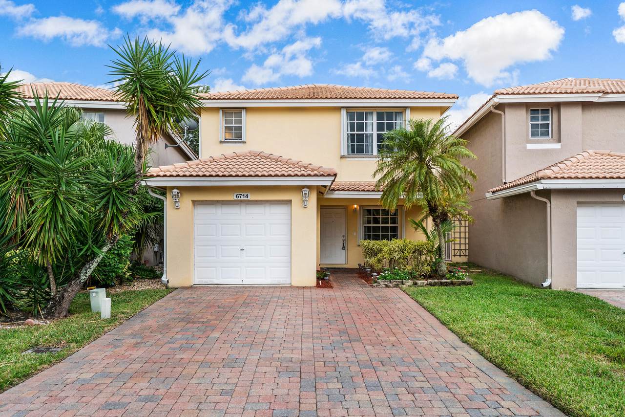 6714 Duval Avenue - Photo 1