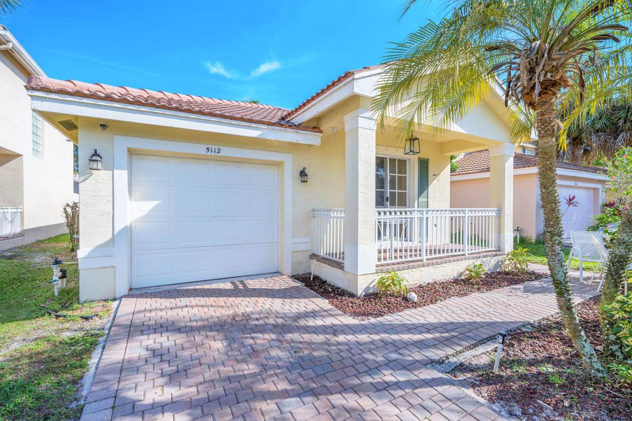 5112 Aurora Lake Circle - Photo 1
